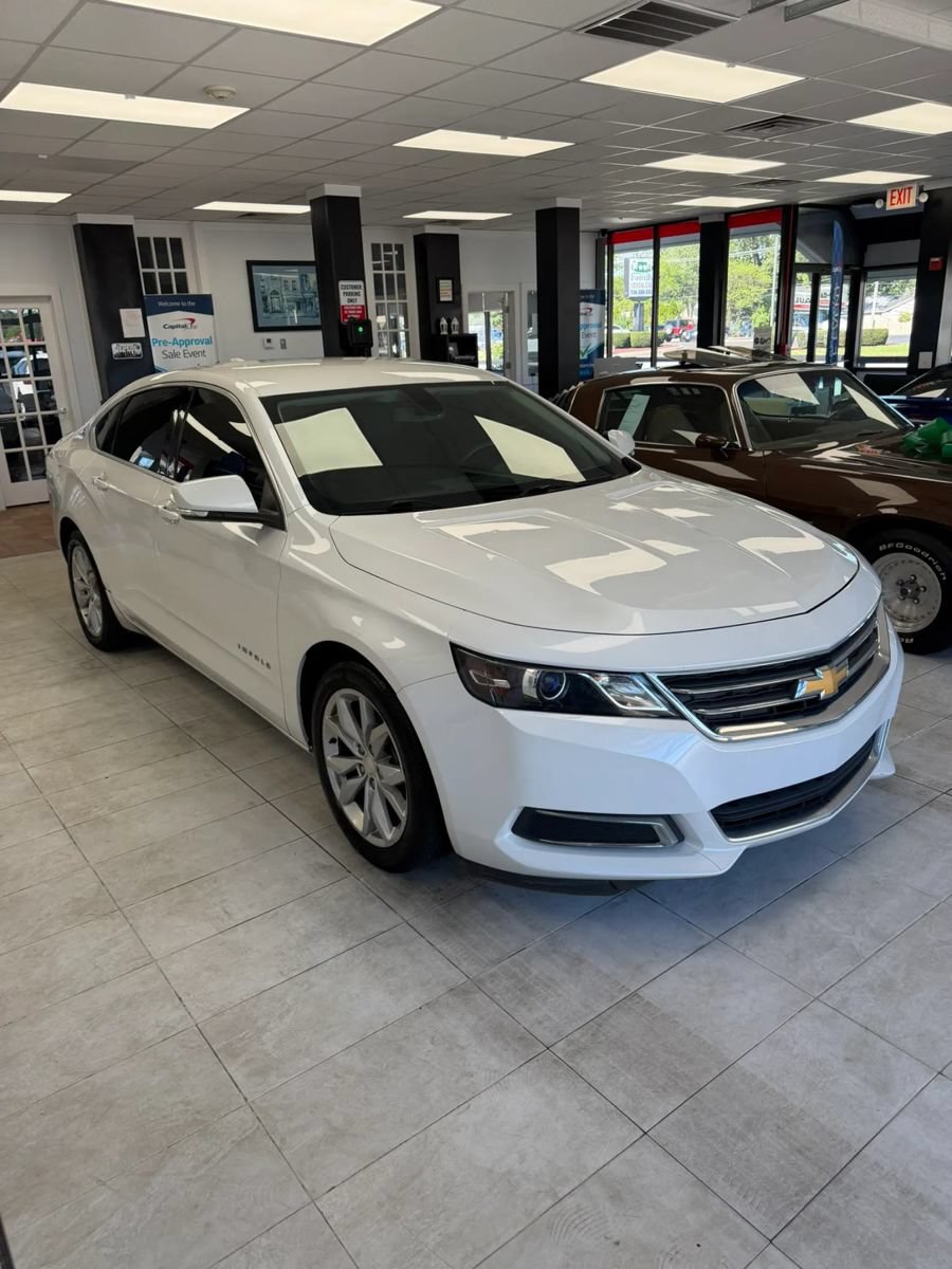 Used 2016 Chevrolet Impala LT w/ Convenience Package FWD image 3