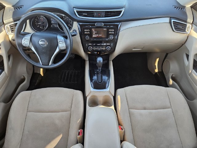 Used 2016 Nissan Rogue SV AWD/4WD image 25