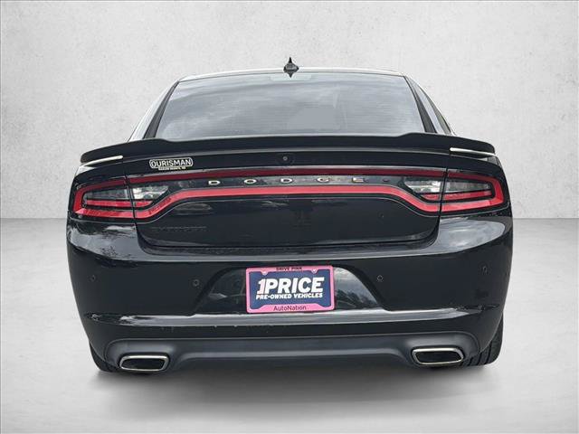 Used 2019 Dodge Charger SXT w/ Plus Group RWD image 6