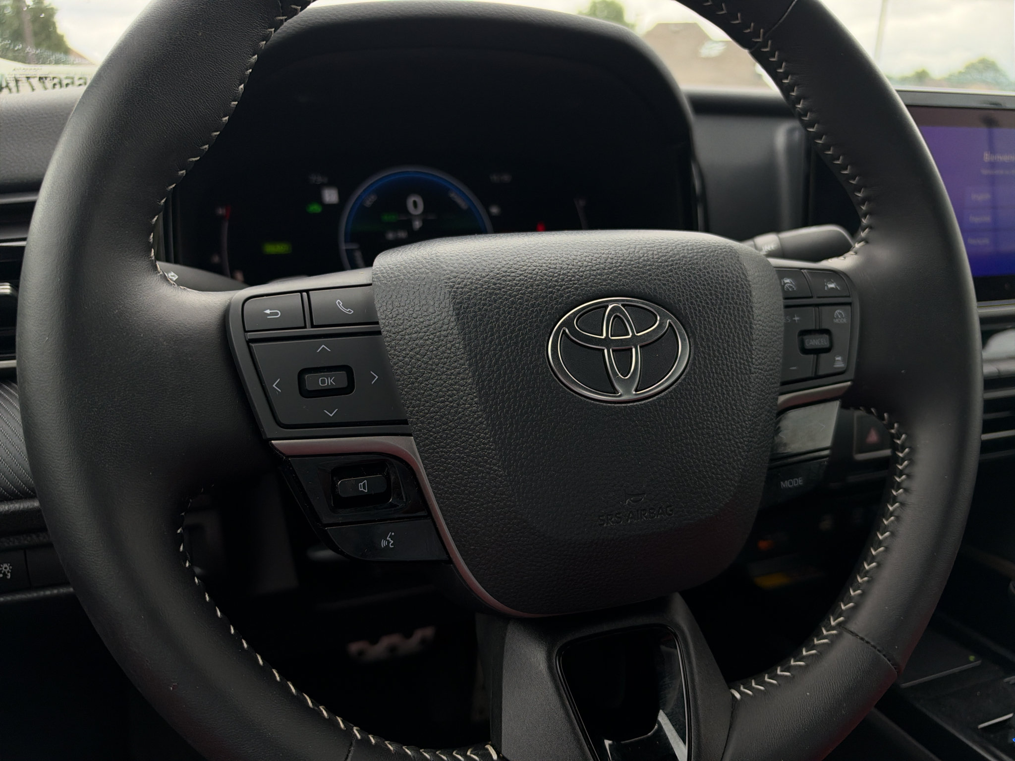 Used 2026 Toyota Camry SE FWD image 31