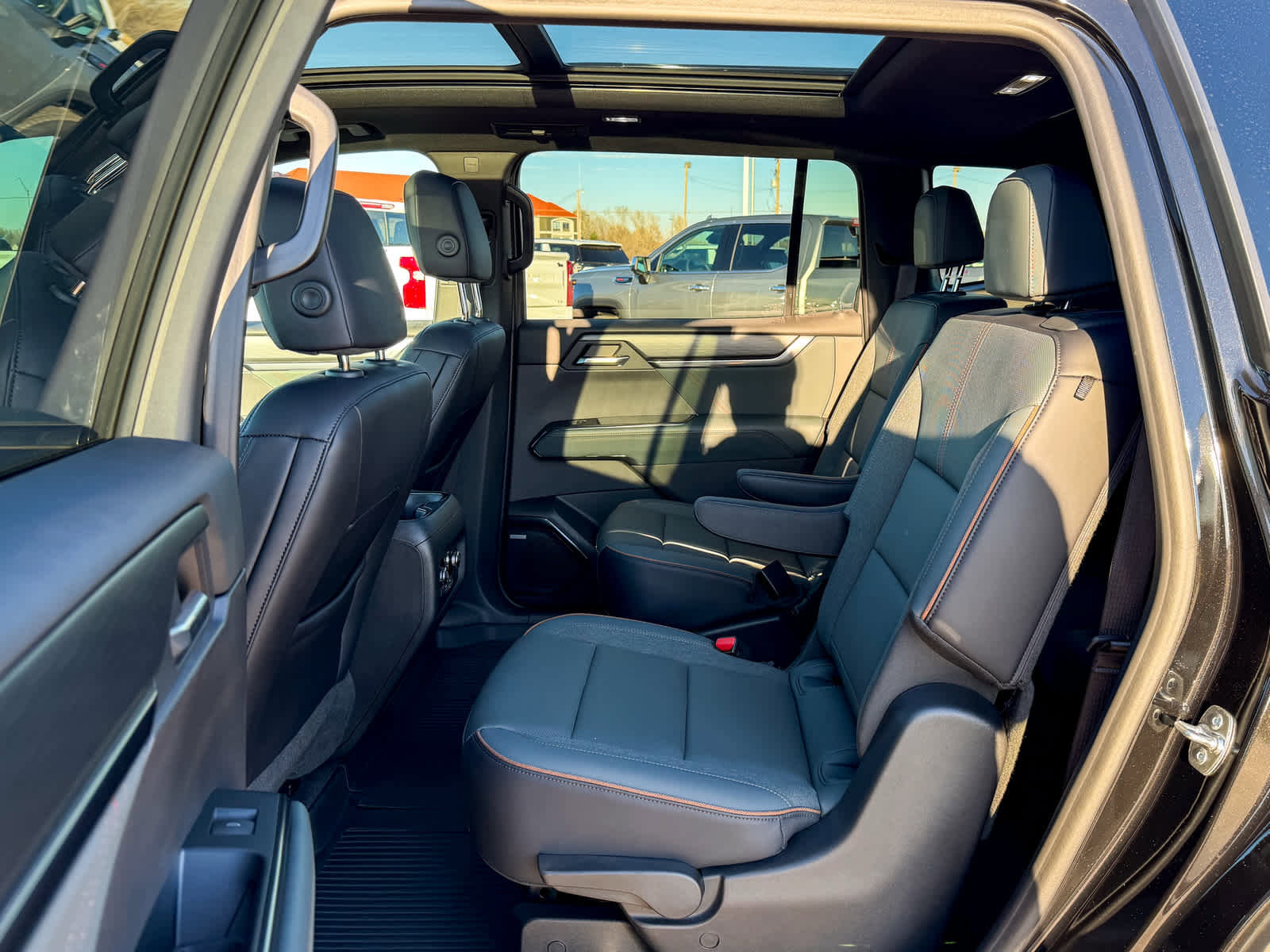 Used 2024 GMC Acadia AT4 w/ LPO, Floor Liner Package image 9