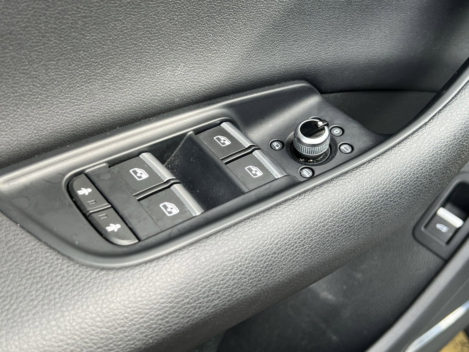 Used 2021 Audi Q7 3.0T Premium Plus w/ Premium Plus Package image 12