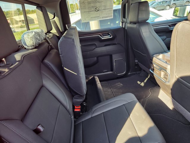 New 2026 GMC Sierra 1500 SLT w/ SLT Premium Plus Package image 8