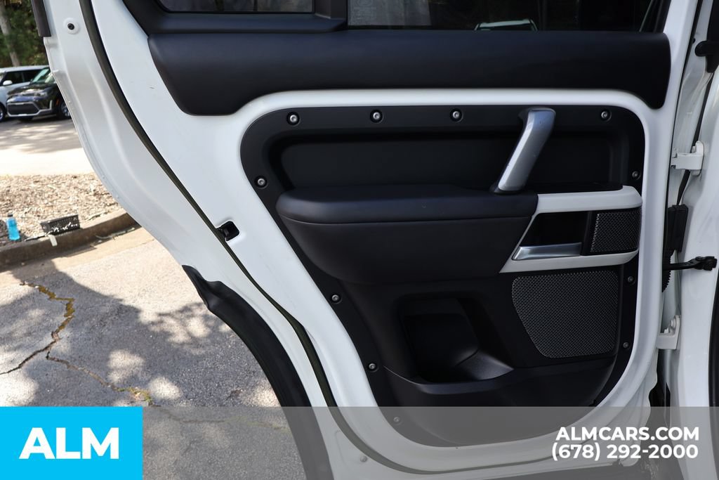 Used 2023 Land Rover Defender 110 X-Dynamic SE AWD/4WD image 21