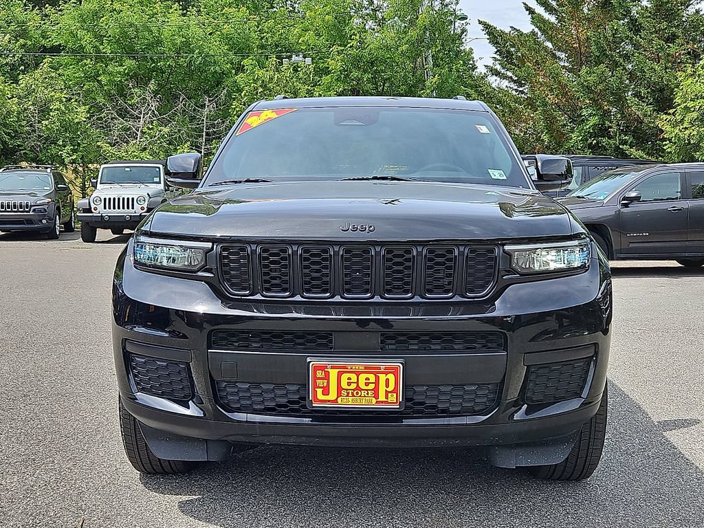 Certified 2024 Jeep Grand Cherokee L Altitude AWD/4WD image 2