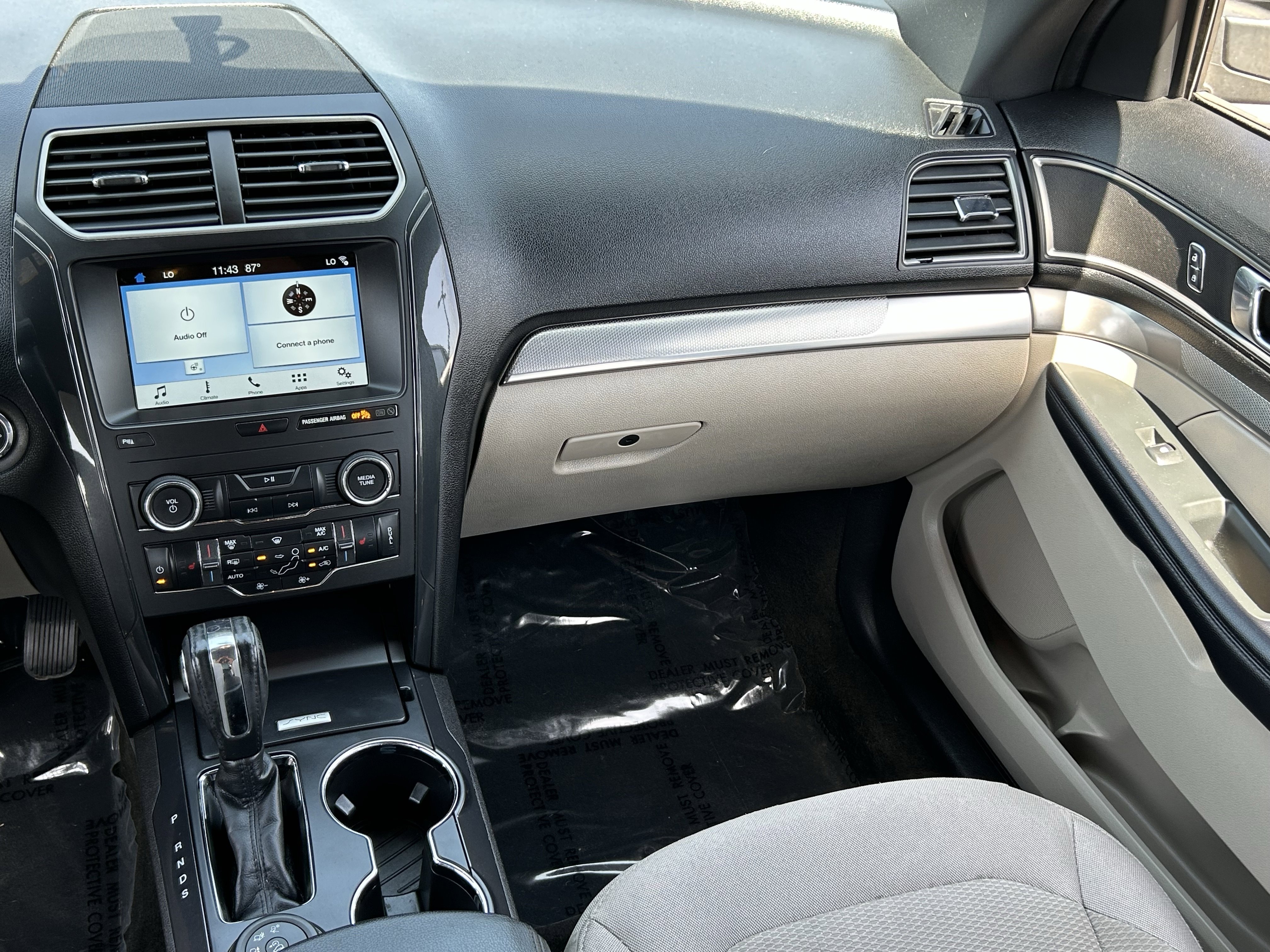 Used 2018 Ford Explorer XLT w/ Equipment Group 201A image 14