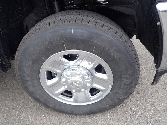 New 2024 RAM 3500 Big Horn image 10