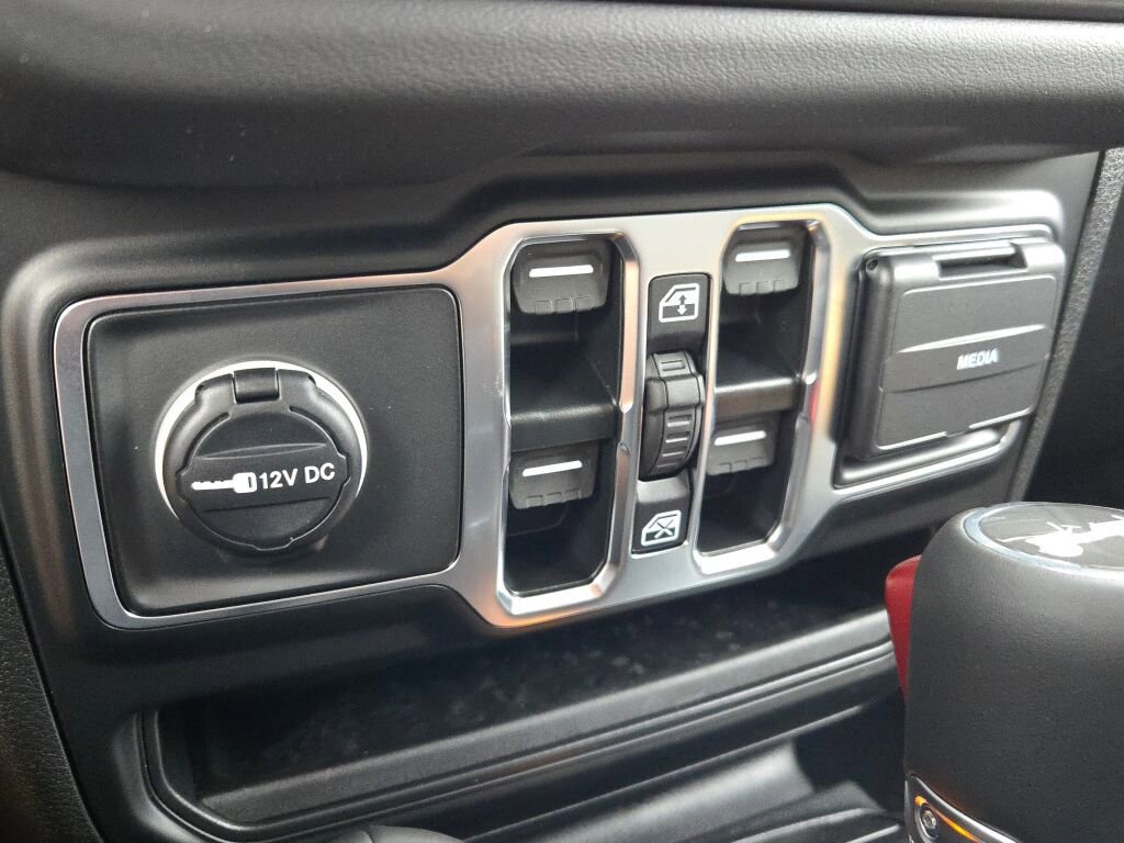 New 2026 Jeep Wrangler Sahara image 21