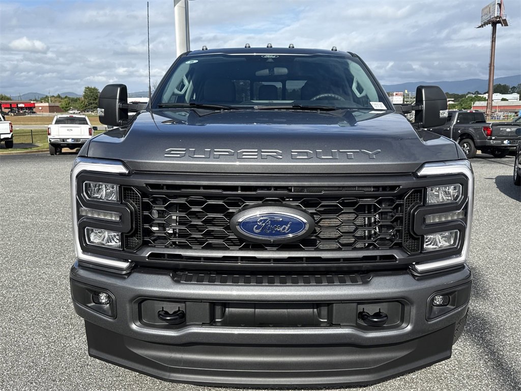 New 2026 Ford F250 XL image 2