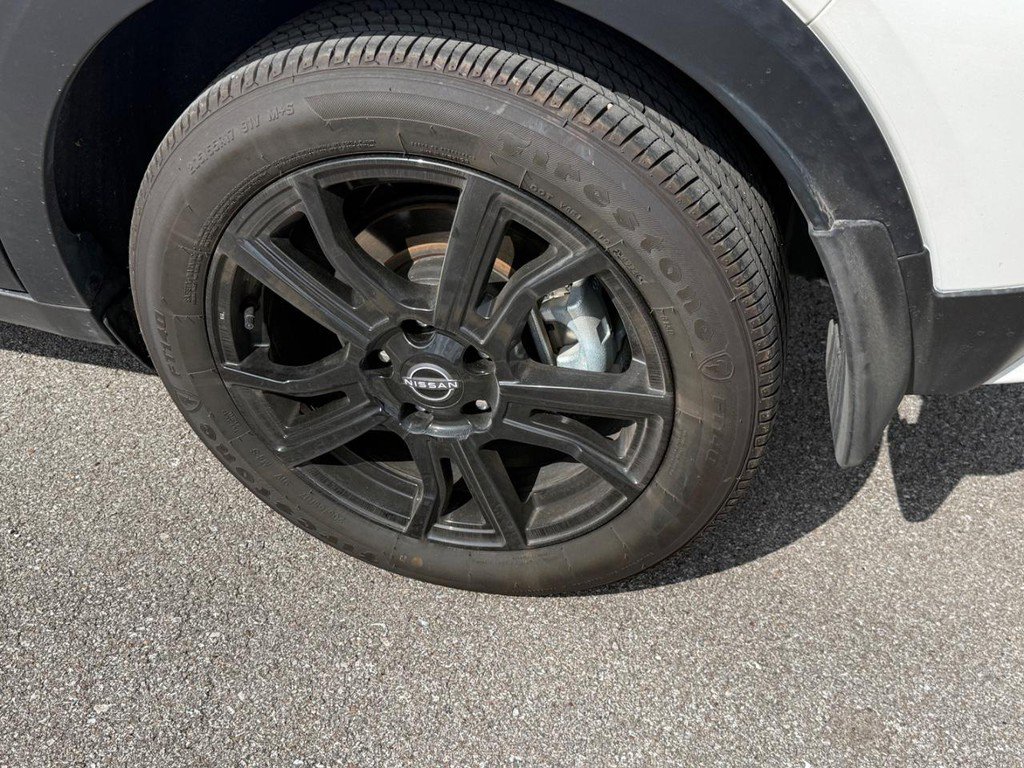 Used 2024 Nissan Kicks SR w/ SR Premium Package image 12