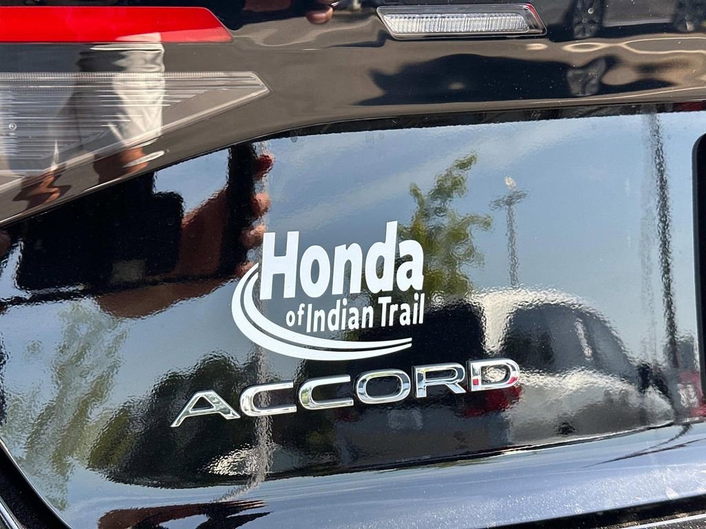 Used 2025 Honda Accord LX image 11