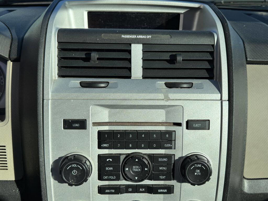 Used 2010 Mercury Mariner 4WD image 17