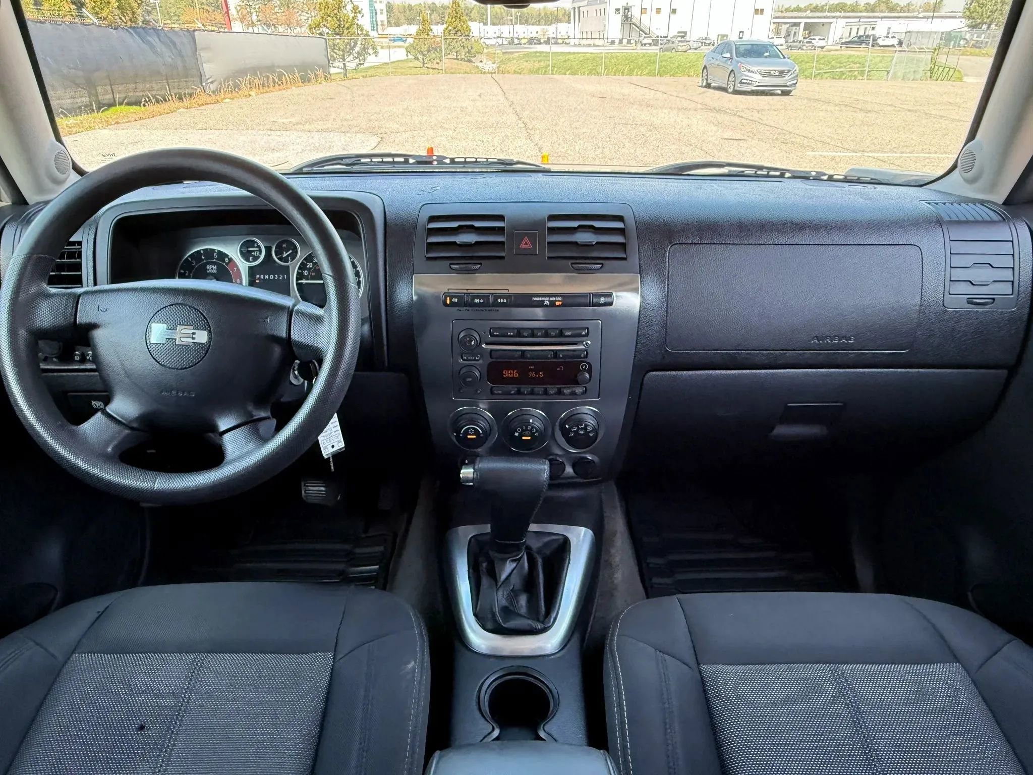 Used 2006 HUMMER H3 Luxury w/ Chrome Appearance Package image 3