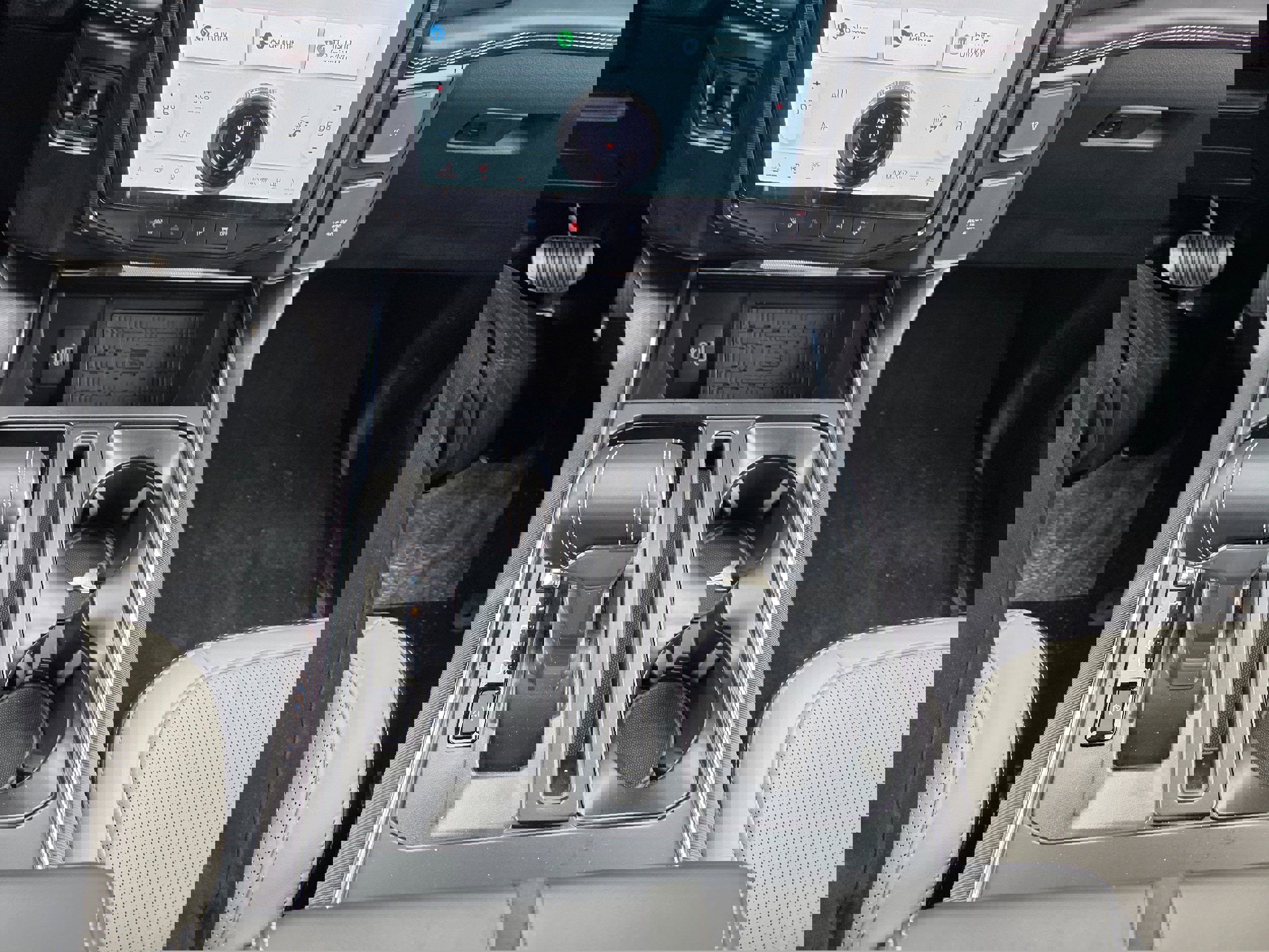 New 2025 Ford F150 Lightning Platinum image 14