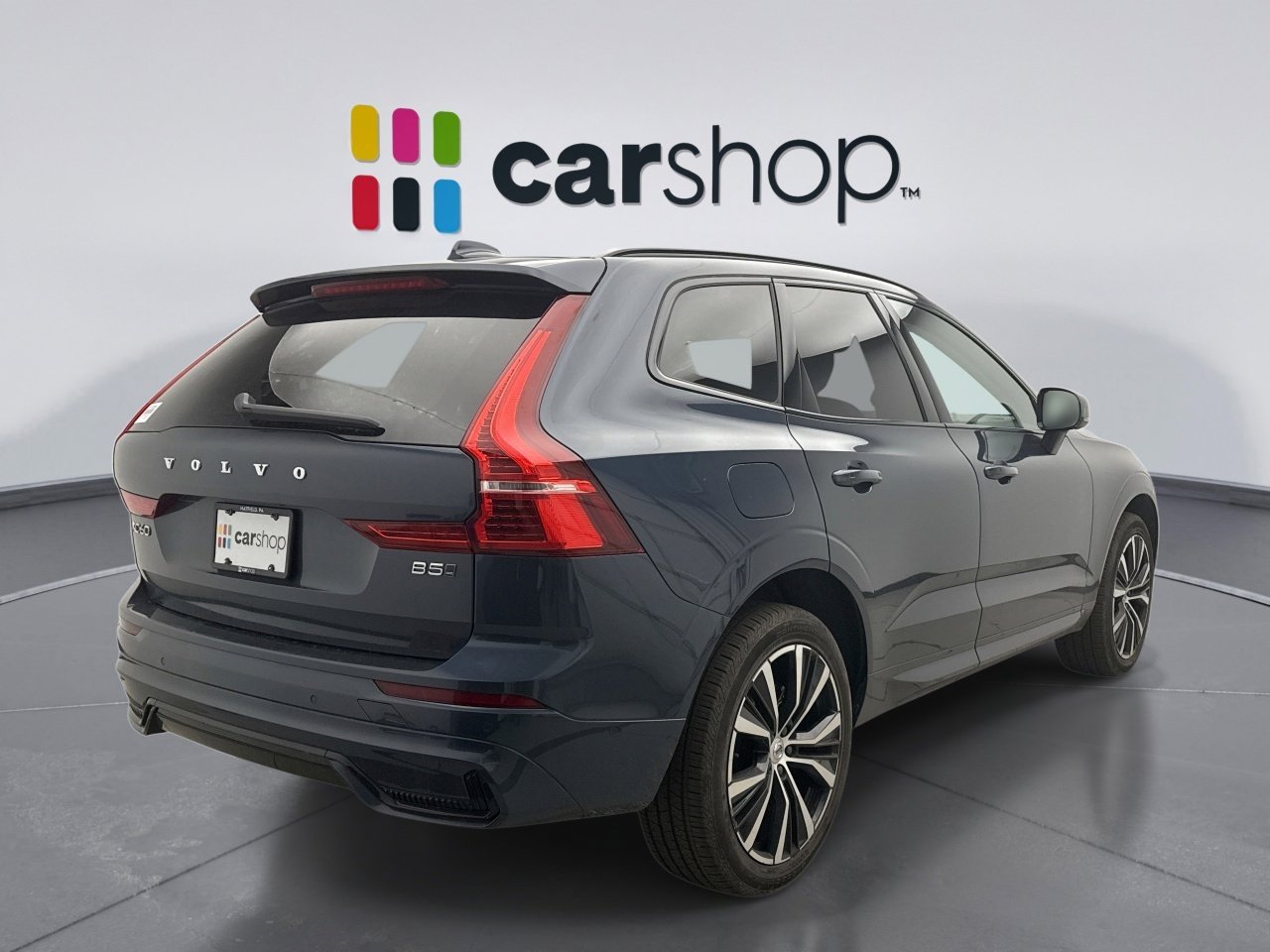 Used 2025 Volvo XC60 B5 Plus image 4