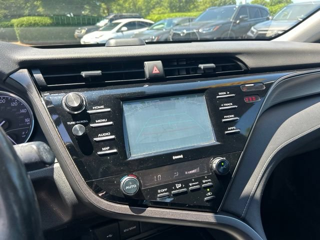 Used 2020 Toyota Camry SE FWD image 24