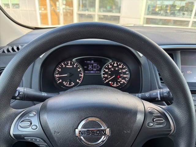Used 2018 Nissan Pathfinder S AWD/4WD image 2