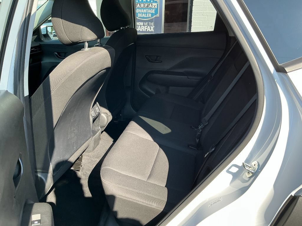 Used 2024 Hyundai Kona SEL FWD image 7