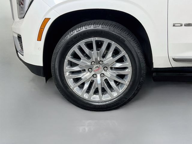 Used 2025 GMC Yukon Denali w/ Sun & Power Step Package AWD/4WD image 8