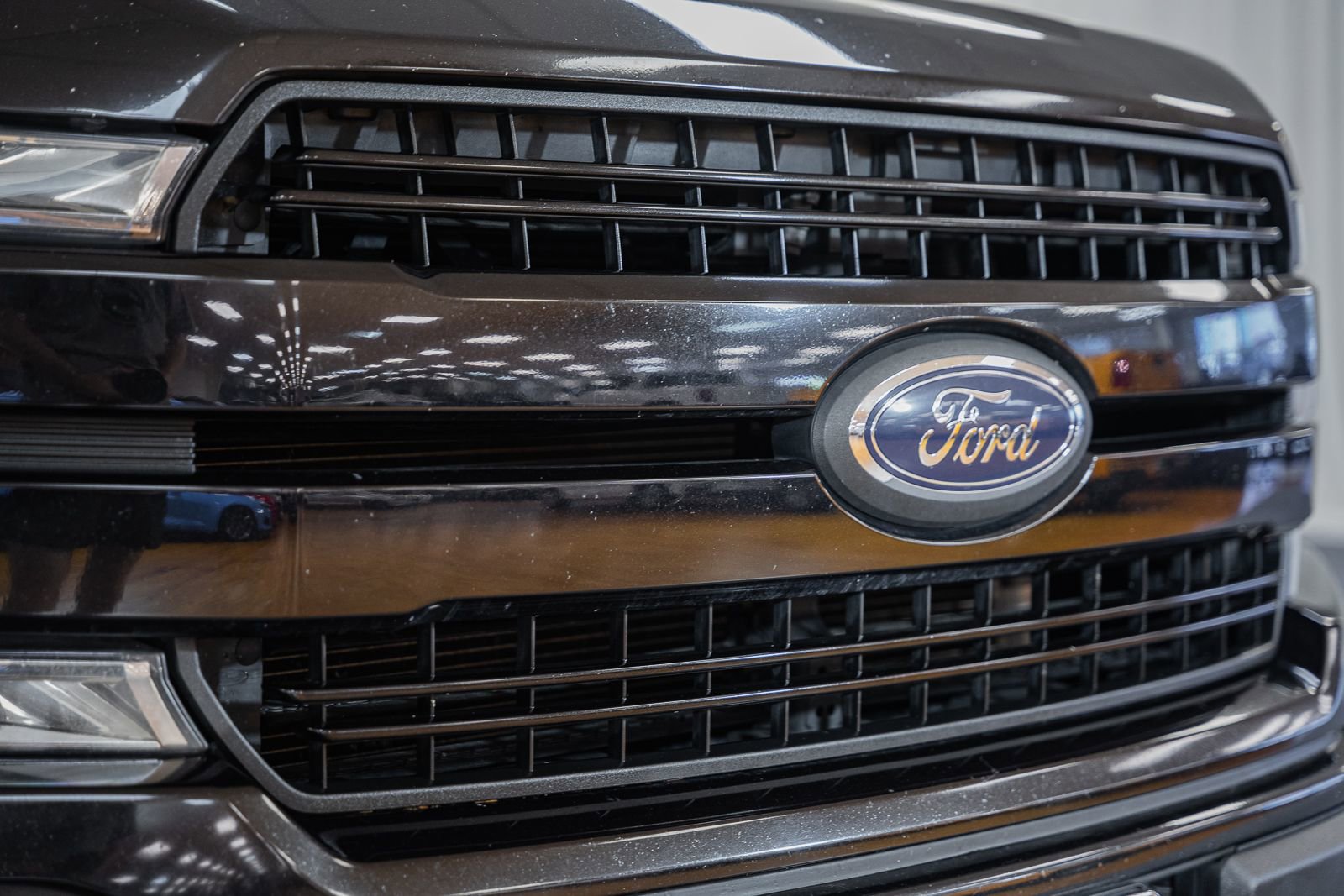 Used 2020 Ford F150 Lariat w/ Equipment Group 502A Luxury AWD/4WD image 13