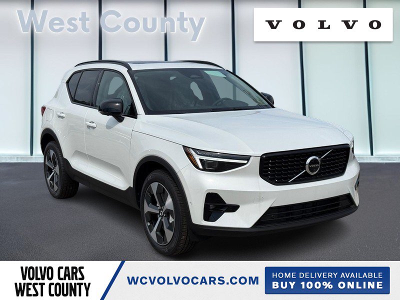 New 2026 Volvo XC40 B5 Plus w/ Protection Package Premier