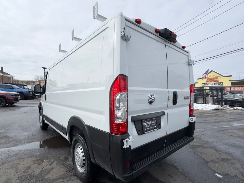 Used 2025 RAM ProMaster 2500 w/ Premium Convenience Group FWD image 5