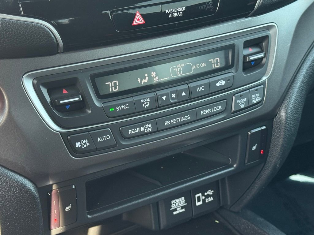 Used 2022 Honda Pilot Sport image 13
