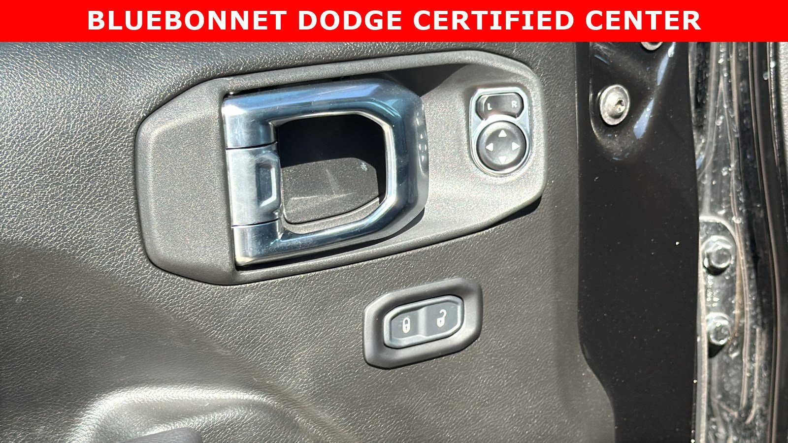 Used 2025 Jeep Gladiator Rubicon image 12