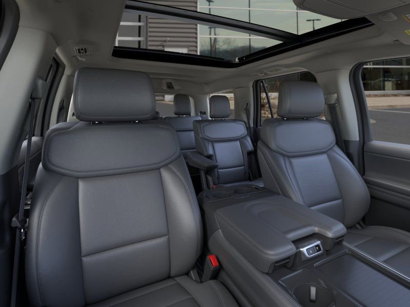 New 2026 Ford Expedition Active AWD/4WD image 10