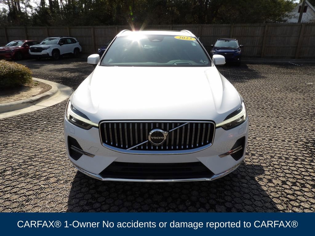 Used 2023 Volvo XC60 B5 Ultimate w/ Climate Package FWD image 2