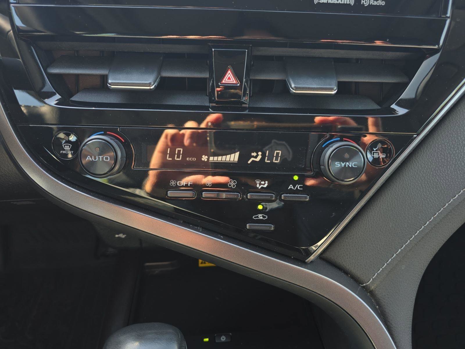 Used 2022 Toyota Camry SE w/ Audio Upgrade Package FWD image 20