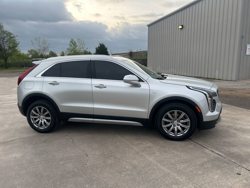 Used 2020 Cadillac XT4 Premium Luxury w/ Cold Weather Package image 5