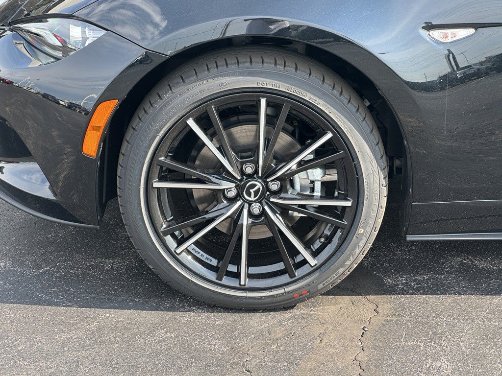 New 2026 MAZDA MX-5 Miata RF Grand Touring RWD image 6