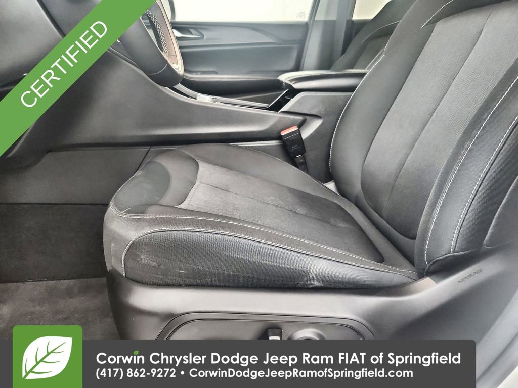 Certified 2023 Jeep Grand Cherokee Laredo image 20