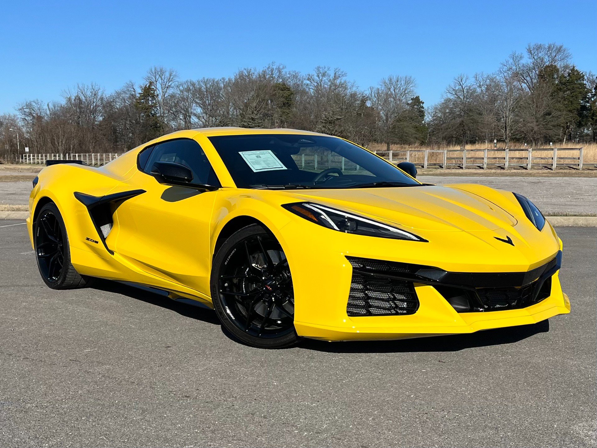 Used 2025 Chevrolet Corvette Z06 image 1