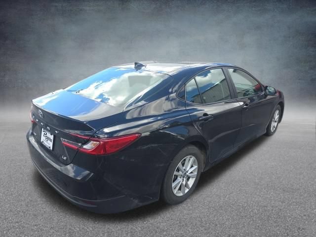 Used 2025 Toyota Camry LE FWD image 9