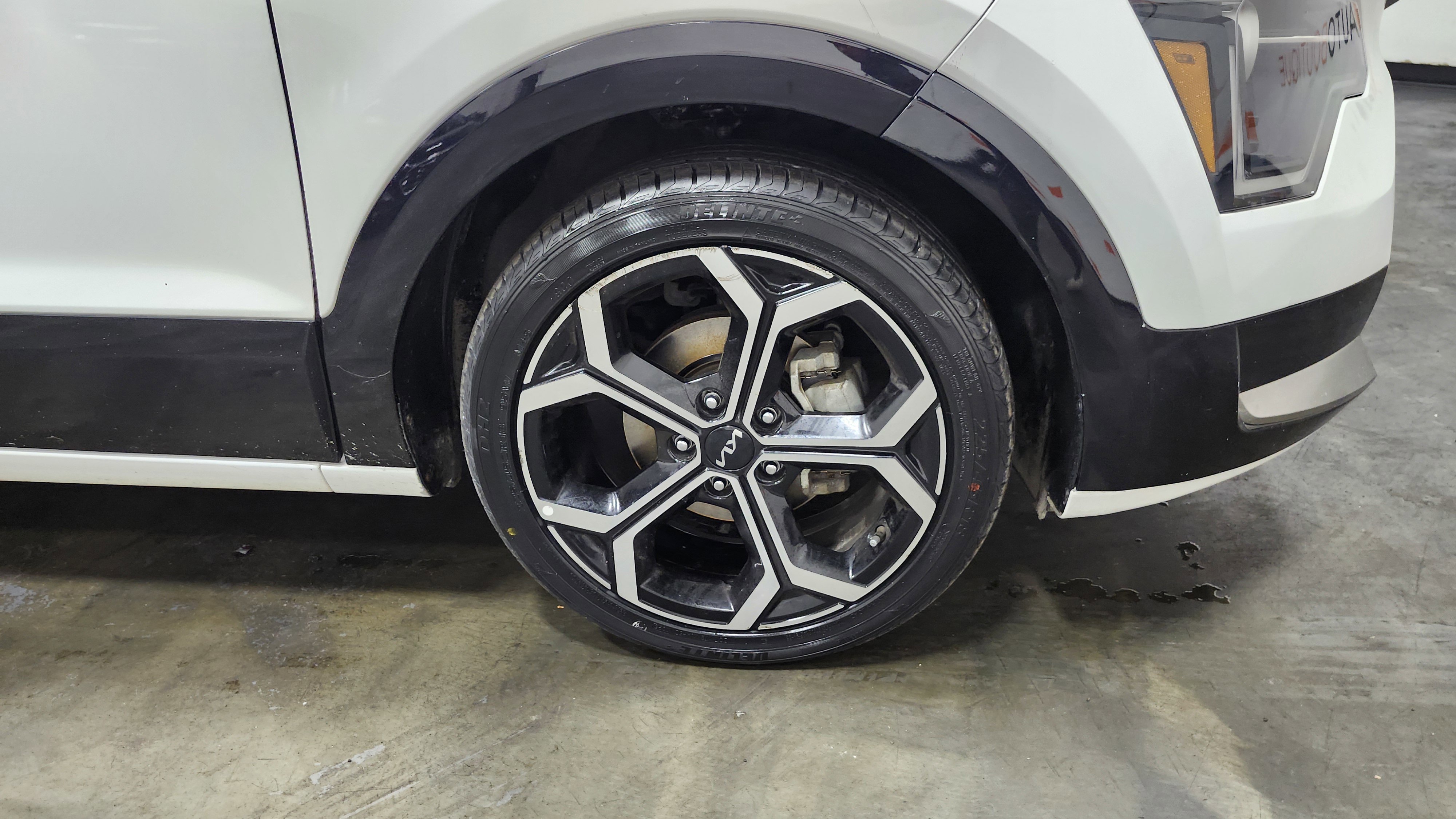 Used 2023 Kia Niro EX Touring image 12