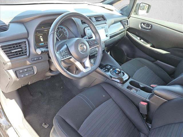 Used 2019 Nissan Leaf SV w/ SV Technology Package image 9