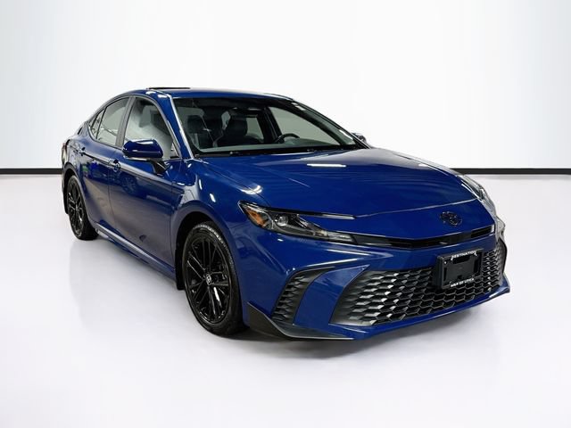 Used 2025 Toyota Camry SE w/ Convenience Package AWD/4WD image 1