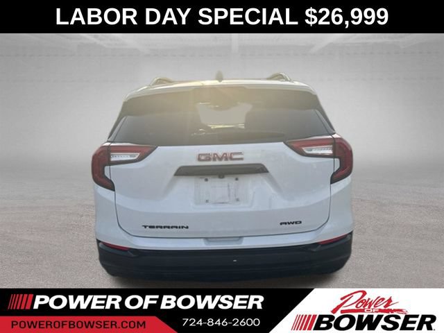 Used 2024 GMC Terrain SLT w/ Infotainment Package II AWD/4WD image 7
