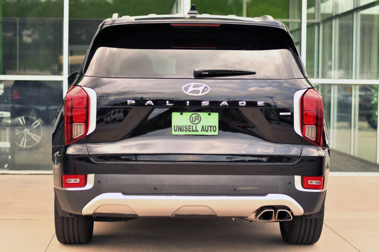 Used 2022 Hyundai Palisade SEL w/ 8P Bench Seat Package image 6