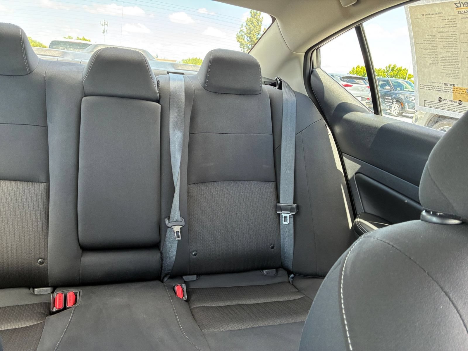 Used 2025 Nissan Altima 2.5 SV FWD image 37