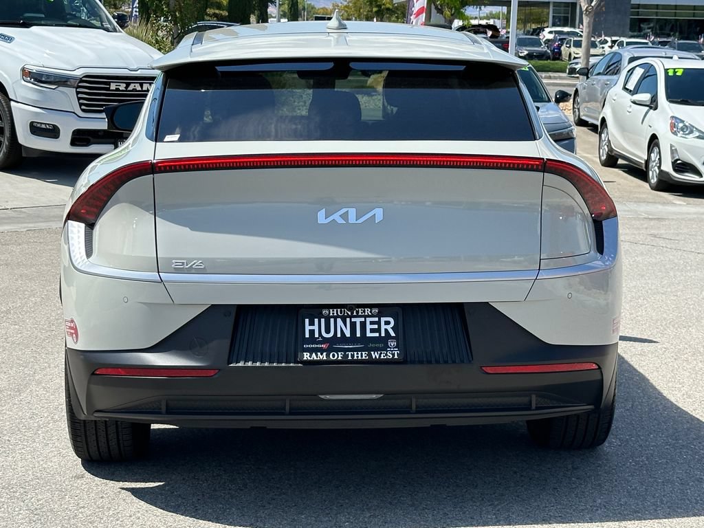 Used 2024 Kia EV6 Light RWD image 8