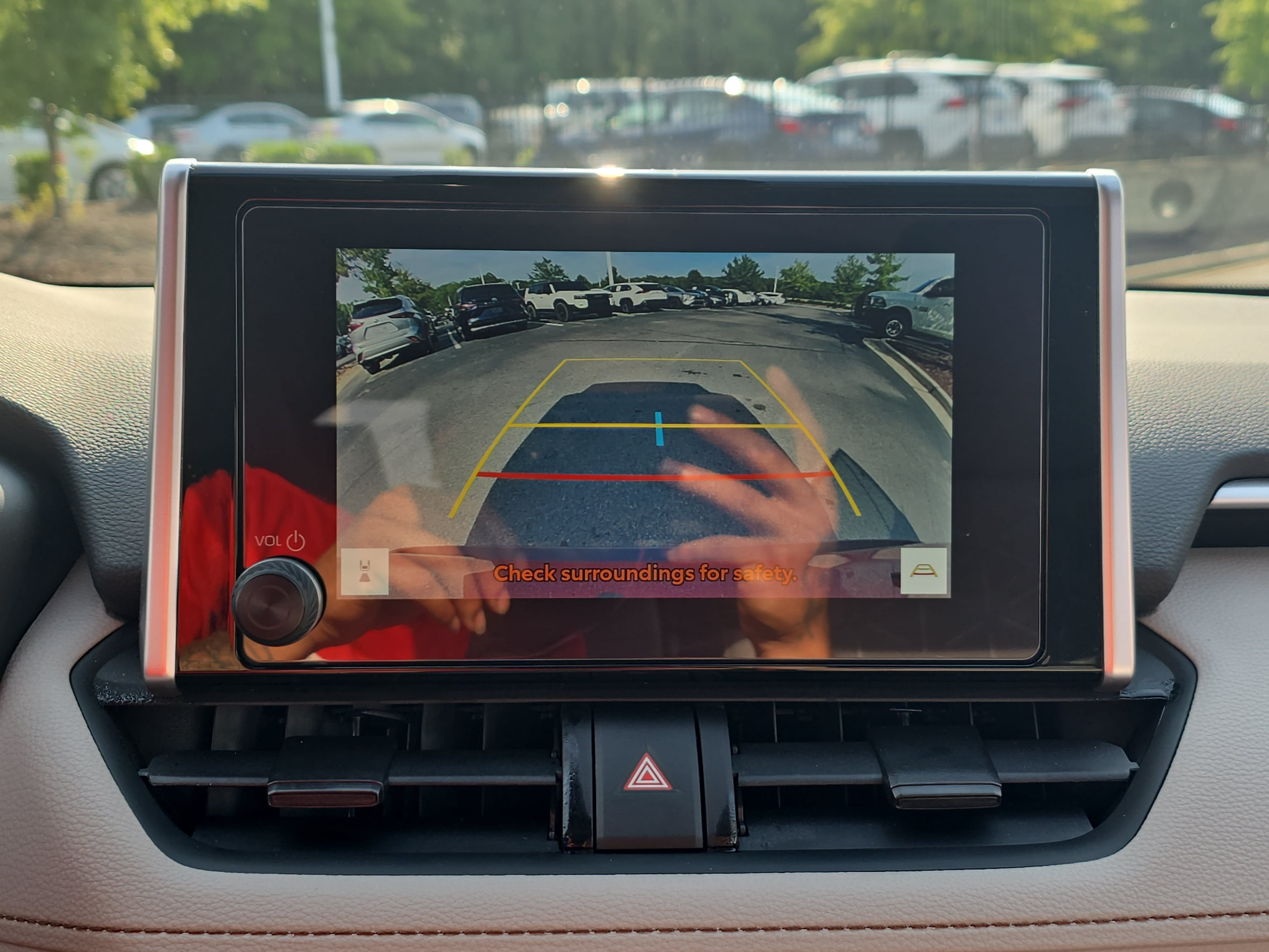 Used 2025 Toyota RAV4 XLE w/ Convenience Package FWD image 23