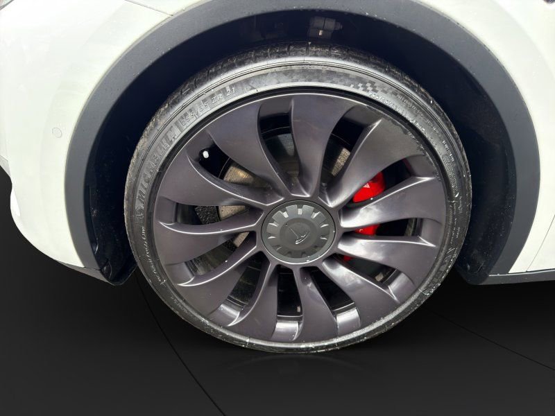 Used 2021 Tesla Model Y Performance image 21