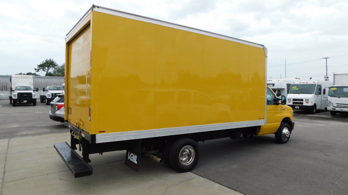 Used 2023 Ford E-450 and Econoline 450 Super Duty w/ Power Windows & Locks Group image 2