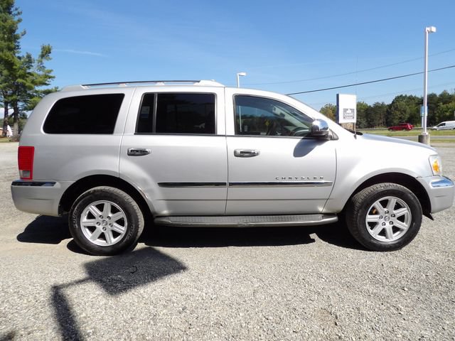 Used 2007 Chrysler Aspen Limited AWD/4WD image 6