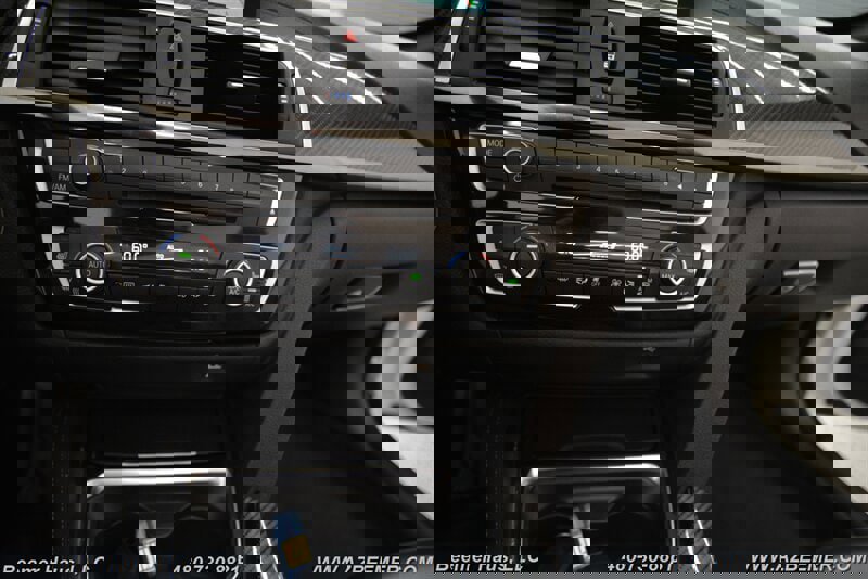 Used 2018 BMW M4 Convertible image 28