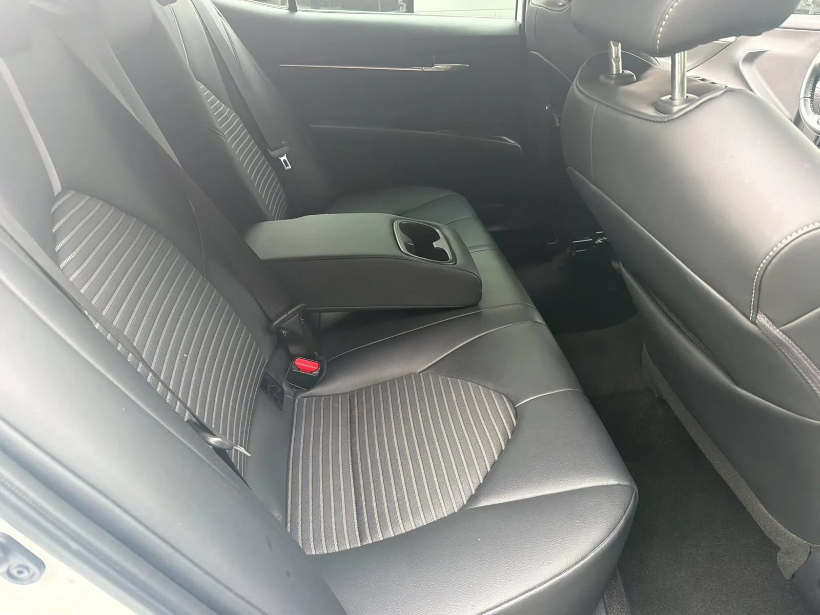 Used 2024 Toyota Camry SE FWD image 14