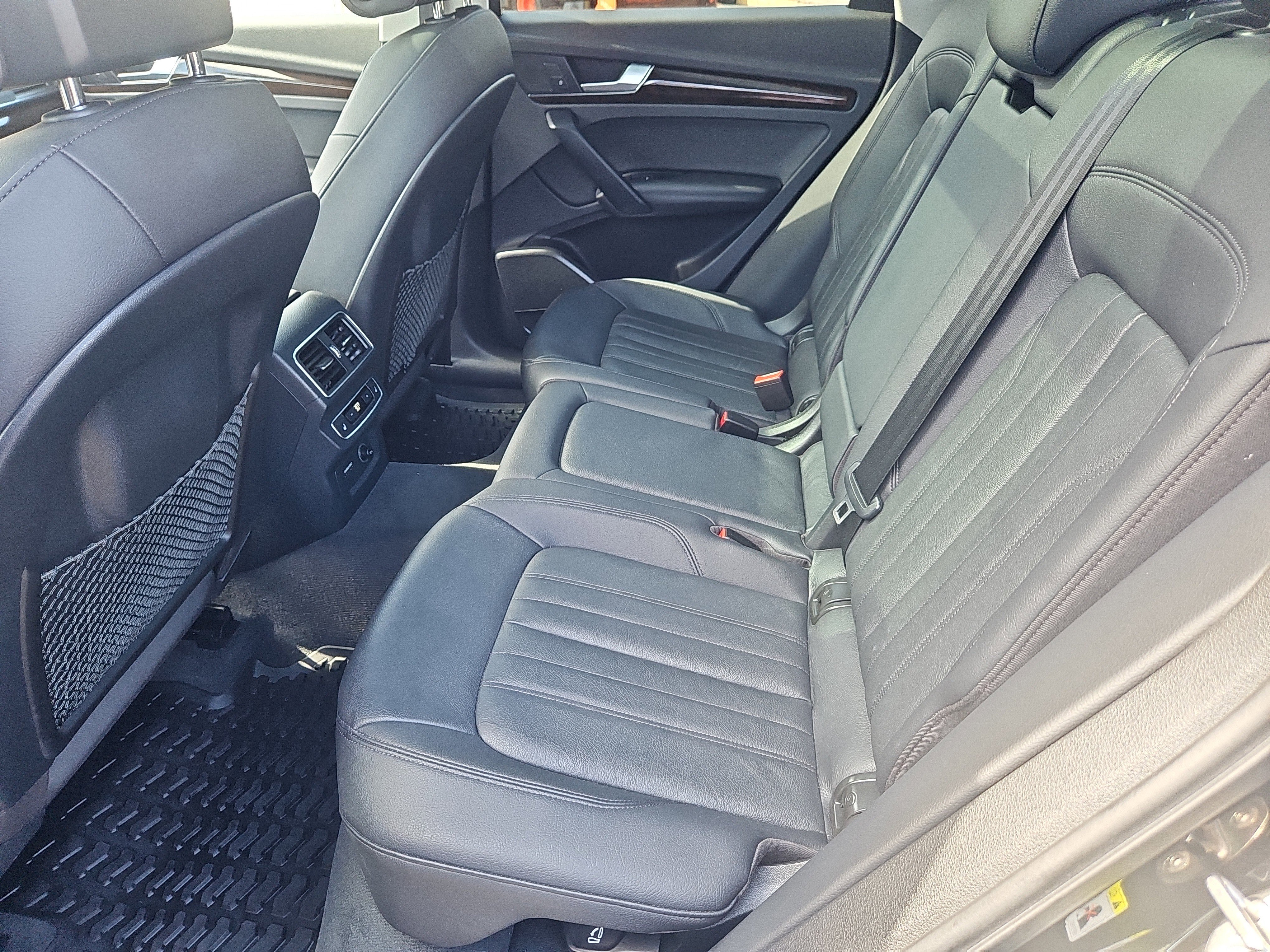 Used 2019 Audi Q5 2.0T Premium Plus w/ Premium Plus Package AWD/4WD image 32